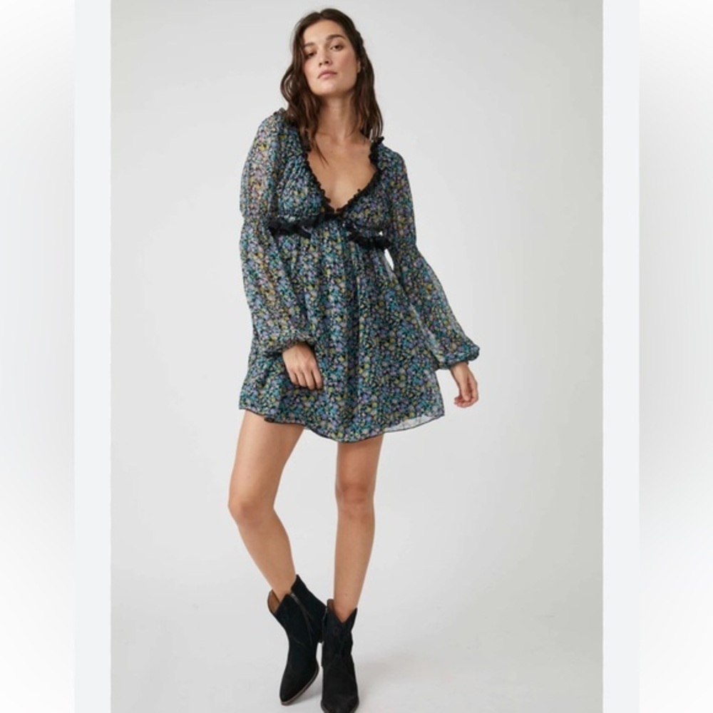 {NWOT Free People Pennie Black Floral Print Ruffle Long Sleeve Mini Dress Small}